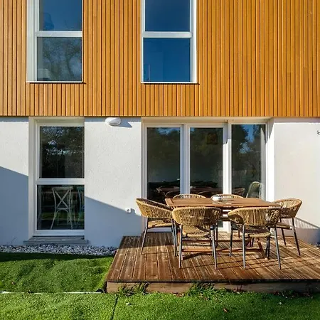 La Maison Des Lys Yourhosthelper